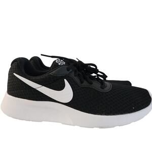 Nike Womens Roshe One Running Shoes (8.5 B(M) US)(Black/White/ )